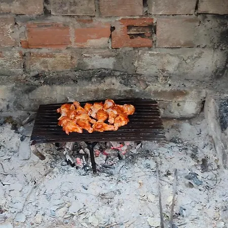 Kusadasi'nda Oezel Havuzlu Kiralik Bueyuek Willa *