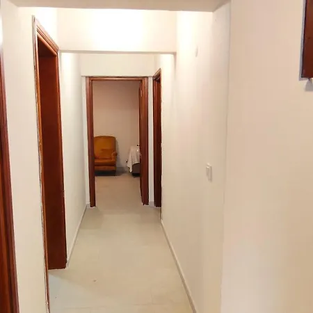 Kusadasi'nda Oezel Havuzlu Kiralik Bueyuek Вилла