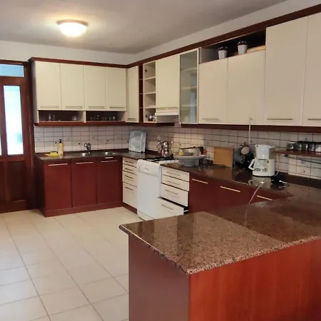 Kusadasi'nda Oezel Havuzlu Kiralik Bueyuek * Кушадасы