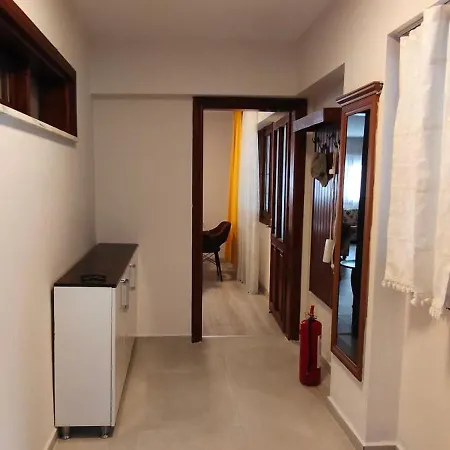 Вилла Kusadasi'nda Oezel Havuzlu Kiralik Bueyuek