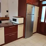 Kusadasi'nda Oezel Havuzlu Kiralik Bueyuek Kusadasi
