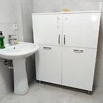 Villa Kusadasi'nda Oezel Havuzlu Kiralik Bueyuek