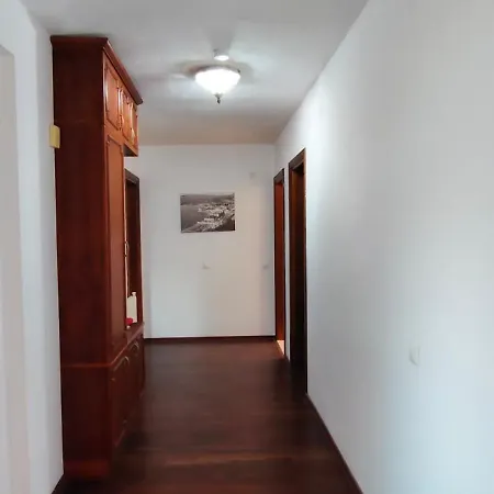 Kusadasi'nda Oezel Havuzlu Kiralik Bueyuek Villa *