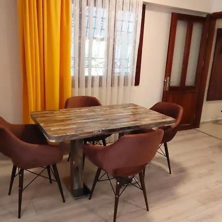 Villa Kuşadası'nda özel Havuzlu Kiralık Büyük *