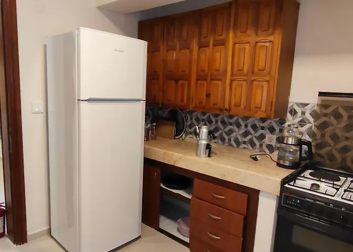 Kusadasi'nda Oezel Havuzlu Kiralik Bueyuek 빌라 *